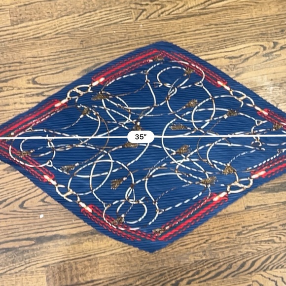 Pleated Navy Red Equestrian Rope Chain Neck Scarf Diamond Shape 35 Diagonal Luxe - Picture 9 of 9